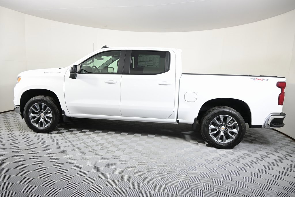 2026 Chevrolet Silverado 1500 LT photo 2