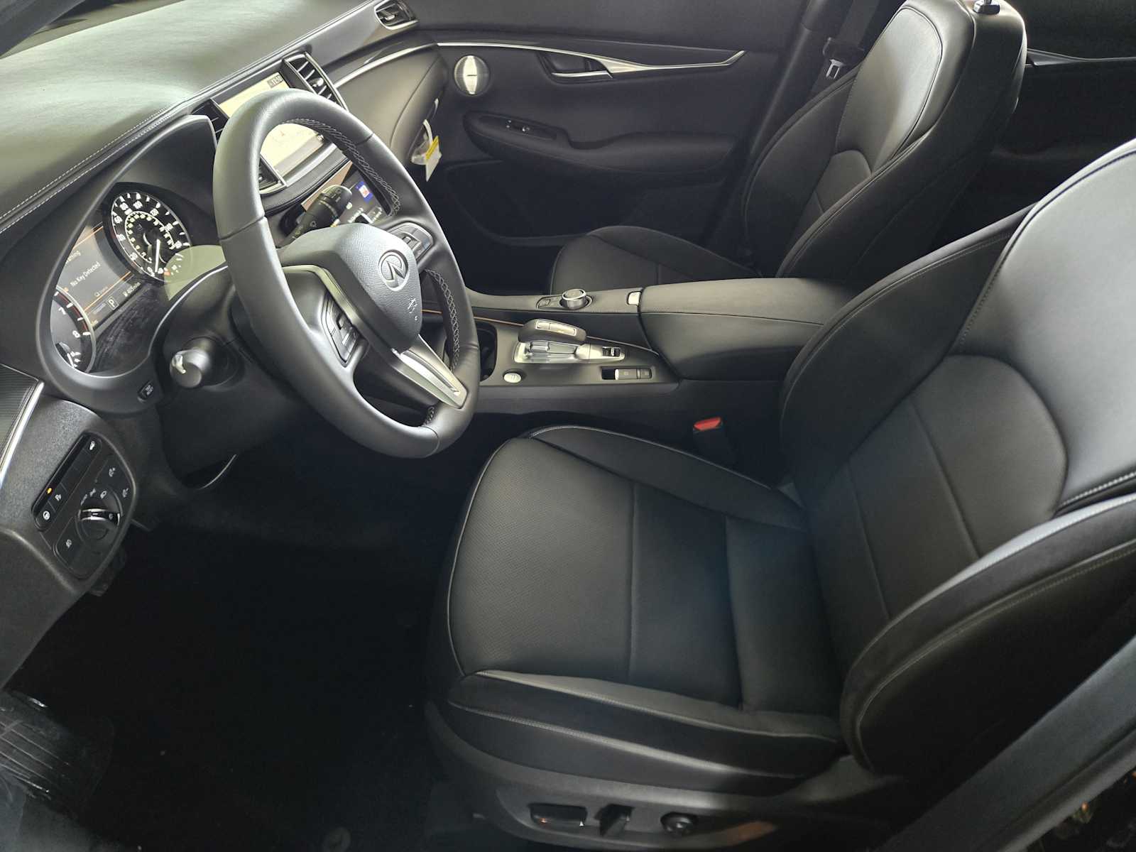 2025 Infiniti QX50 SPORT AWD photo 8