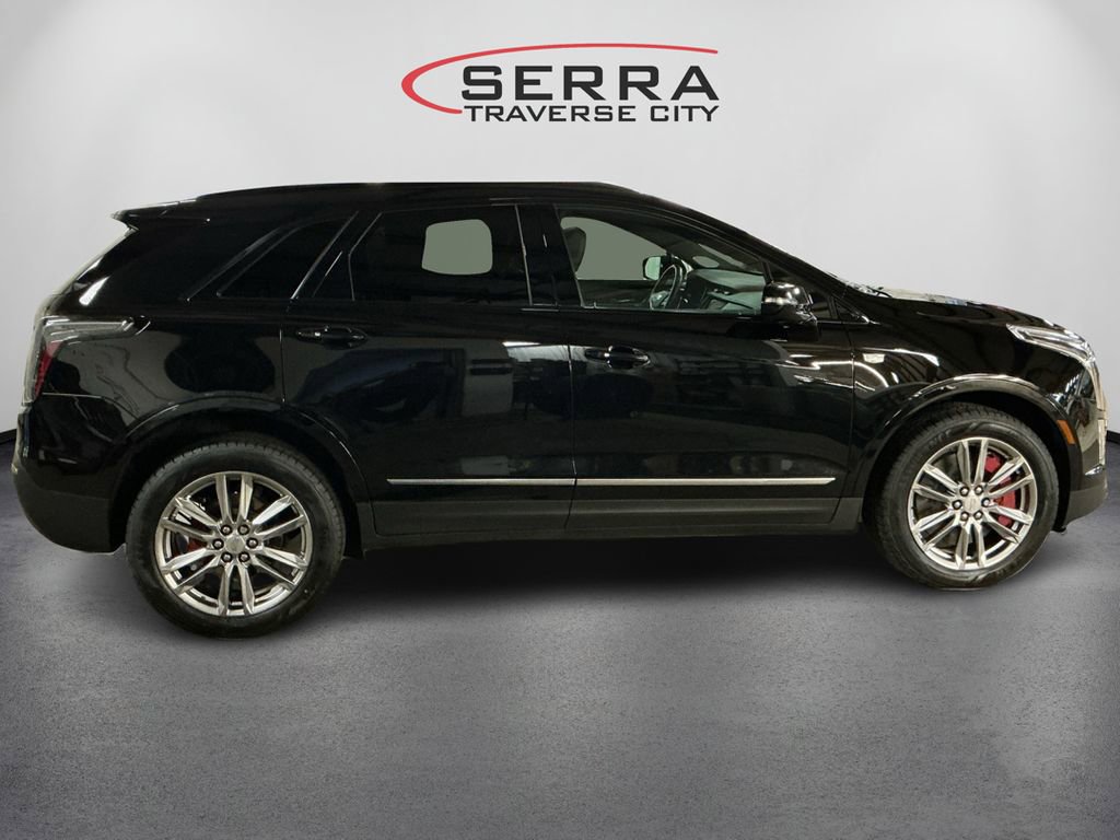 2022 Cadillac XT5 Sport photo 4