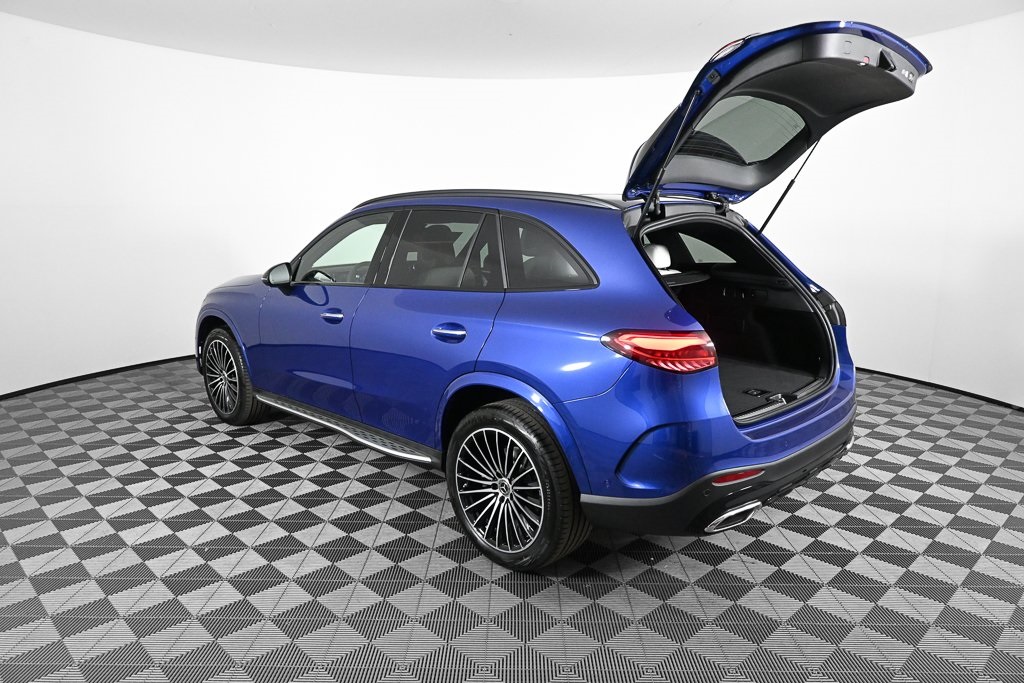 2026 Mercedes Benz GLC 300 photo 26