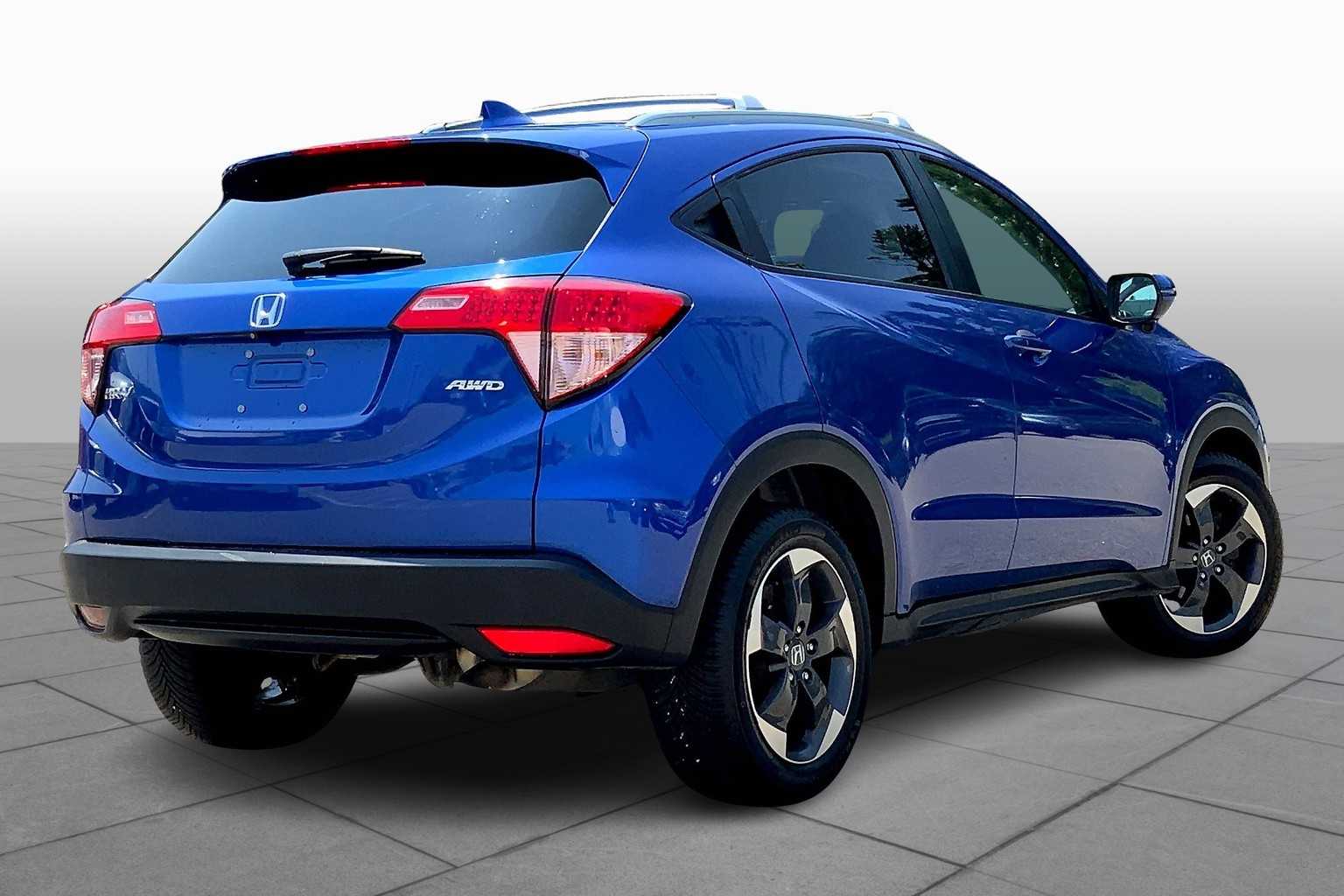 2018 Honda HR-V EX-L photo 11