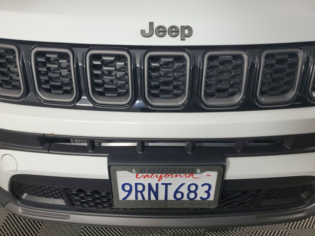 2025 Jeep Compass Latitude photo 7