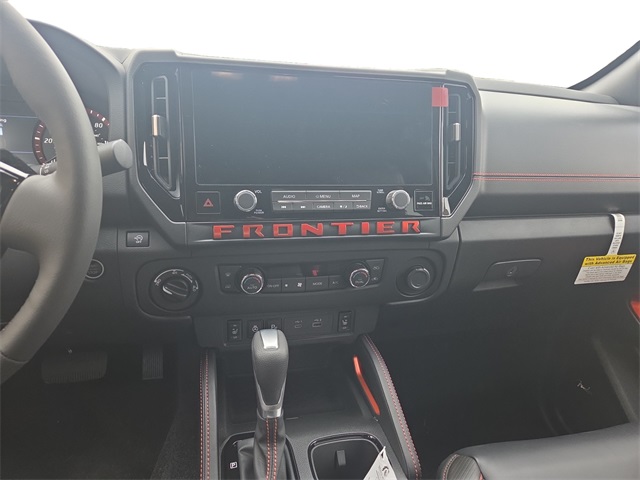 2025 Nissan Frontier Crew Cab PRO-4X photo 11