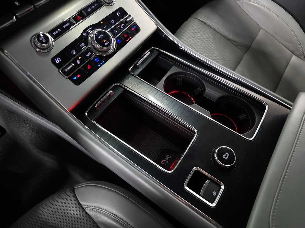 2020 Lincoln Aviator Reserve photo 28