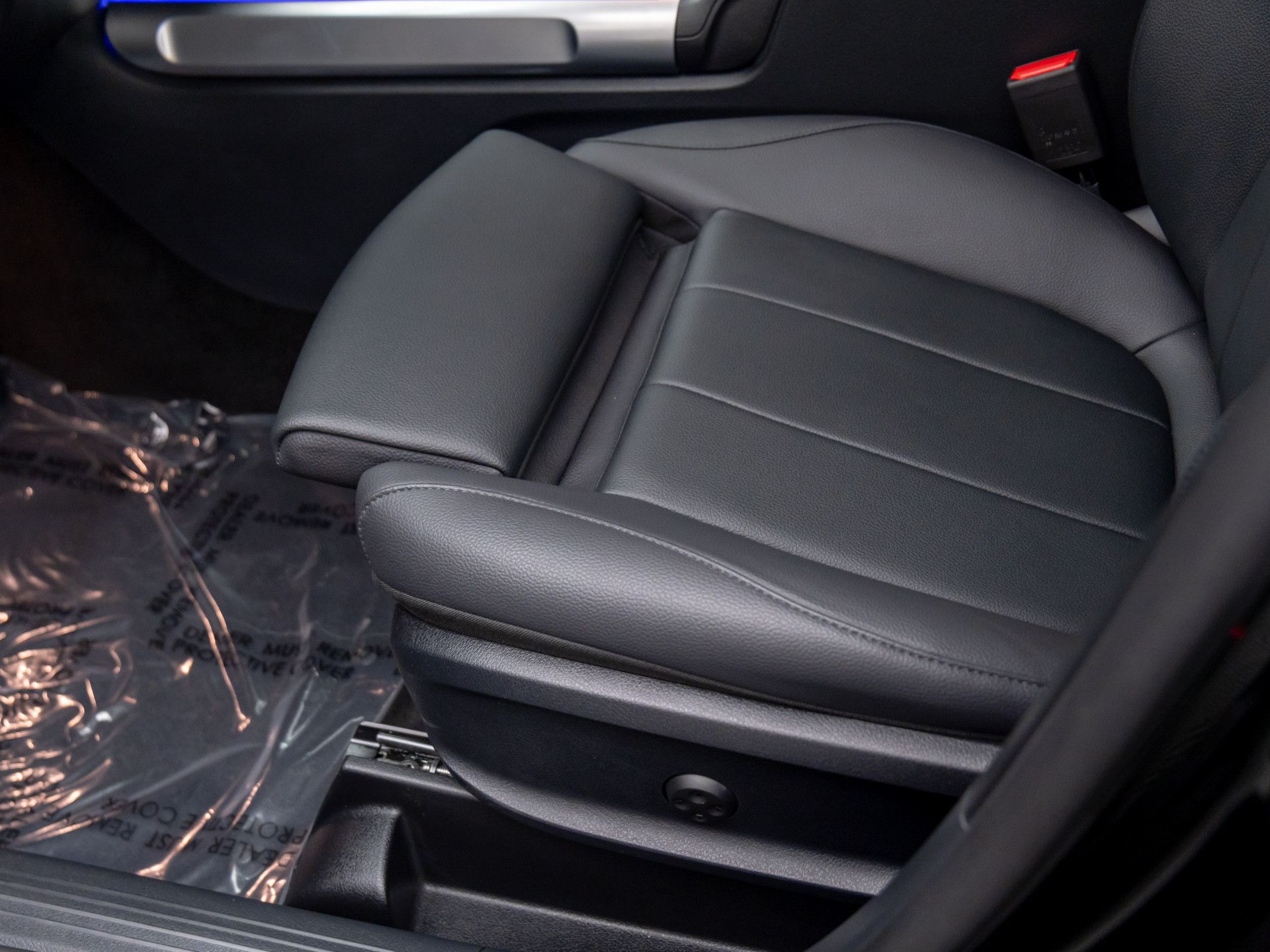2024 Mercedes Benz GLB 250 4MATIC photo 16