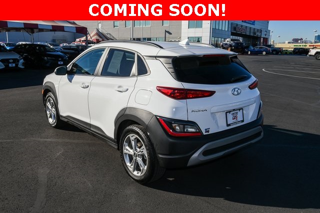 2022 Hyundai Kona SEL photo 3