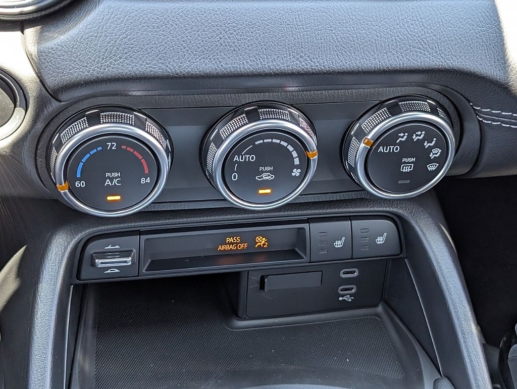 2025 Mazda MX-5 Miata Miata RF Grand Touring photo 23