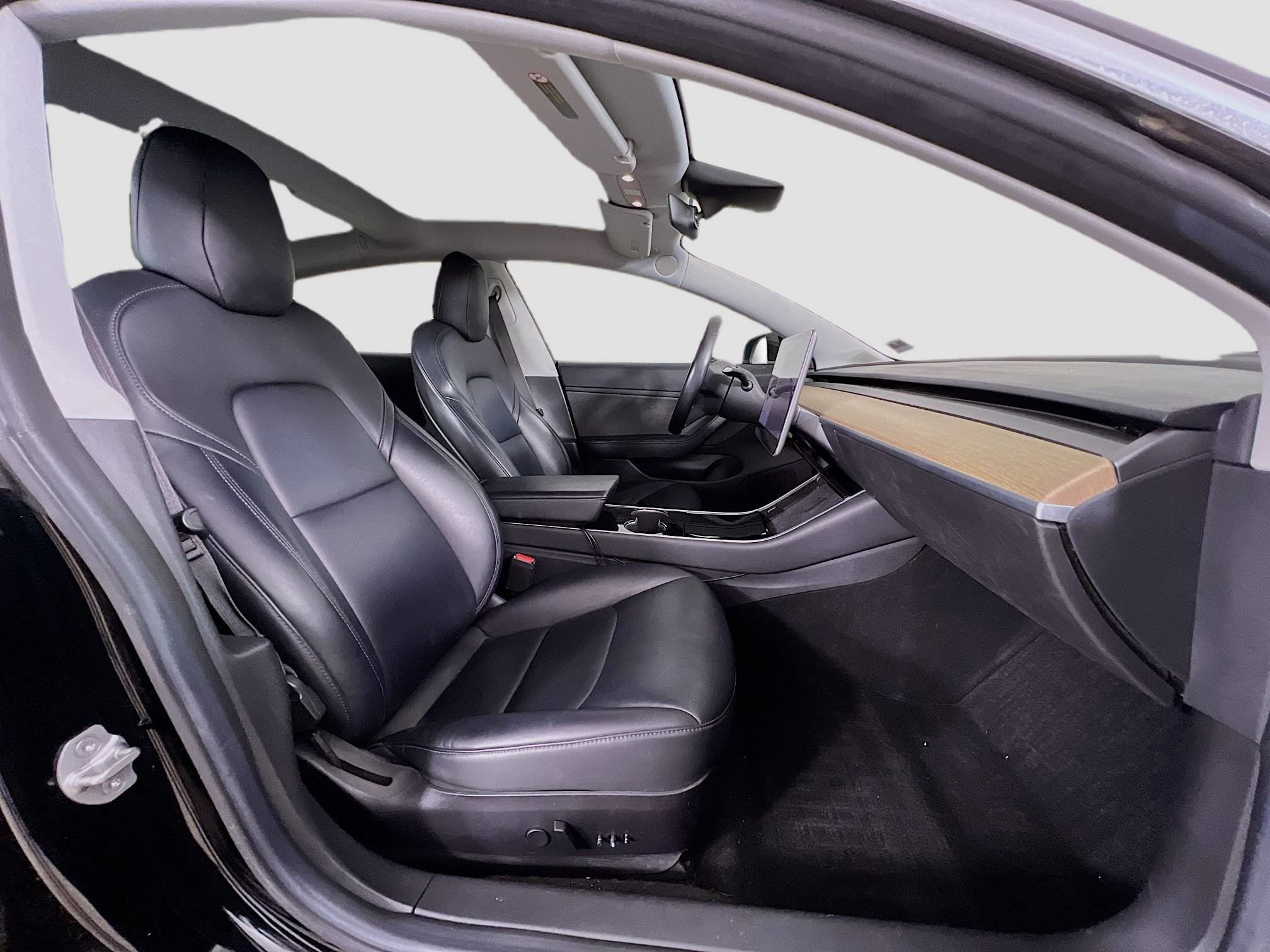 2018 Tesla Model 3 Long Range photo 23