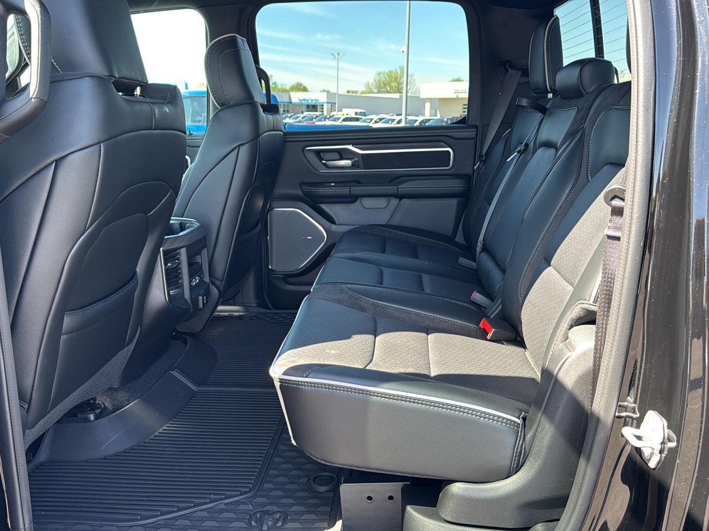 2025 Ram 1500 Laramie photo 10