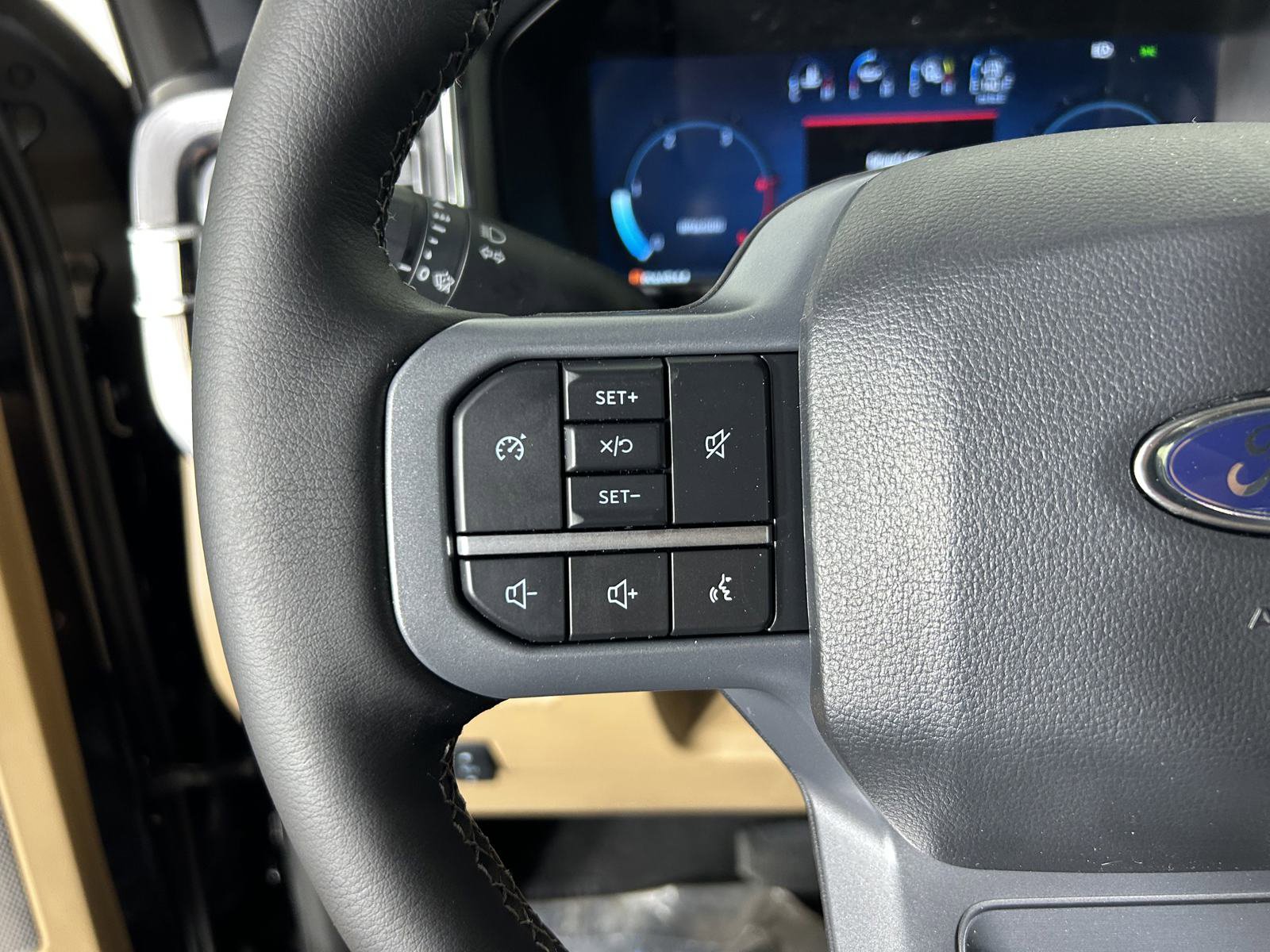2025 Ford F-250 photo 30