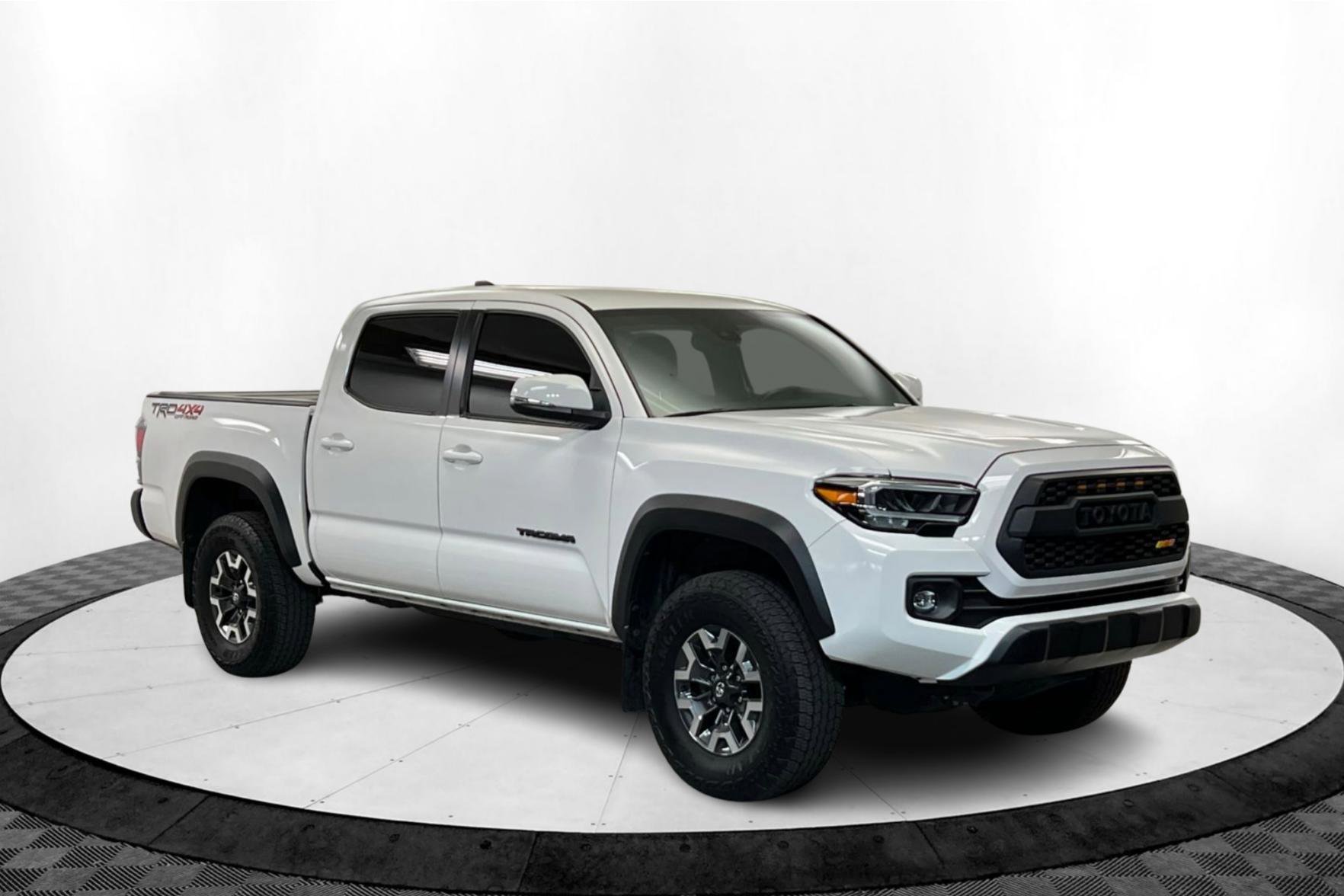 2023 Toyota Tacoma TRD Off-Road photo 7