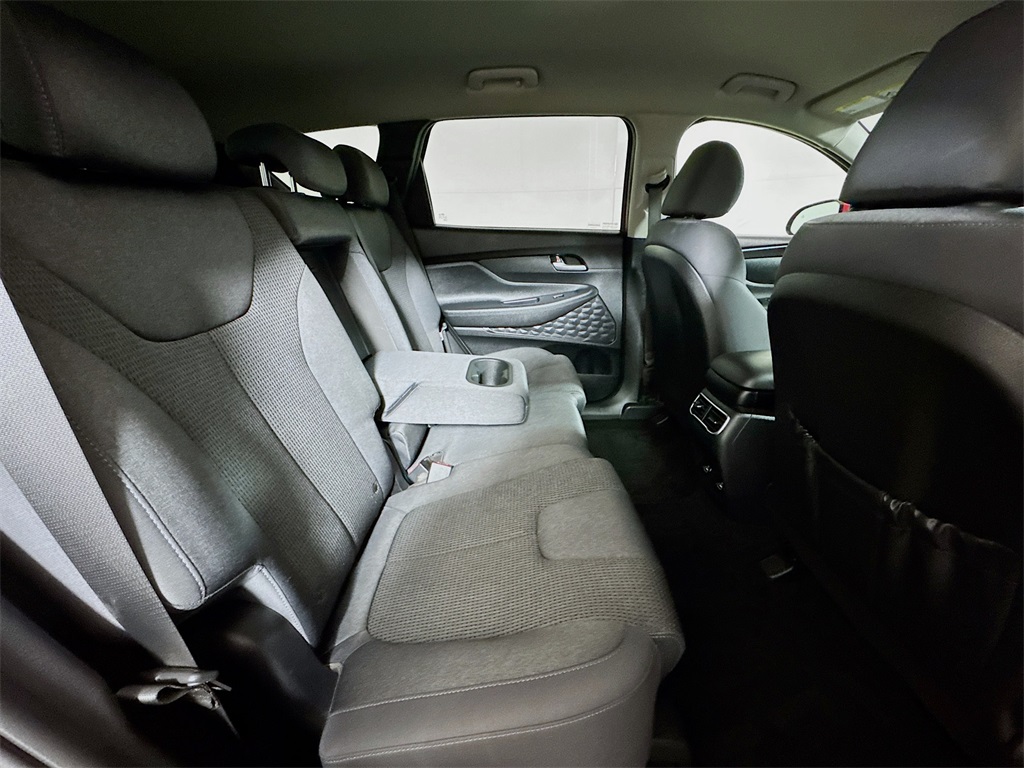 2022 Hyundai Santa Fe SEL photo 16