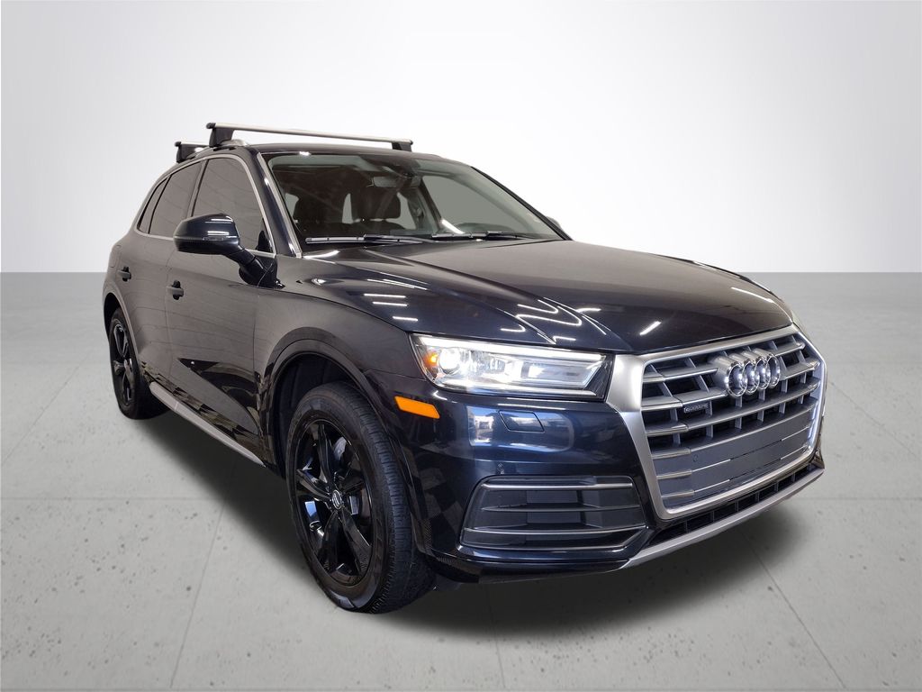 2020 Audi Q5 45 Premium photo 2