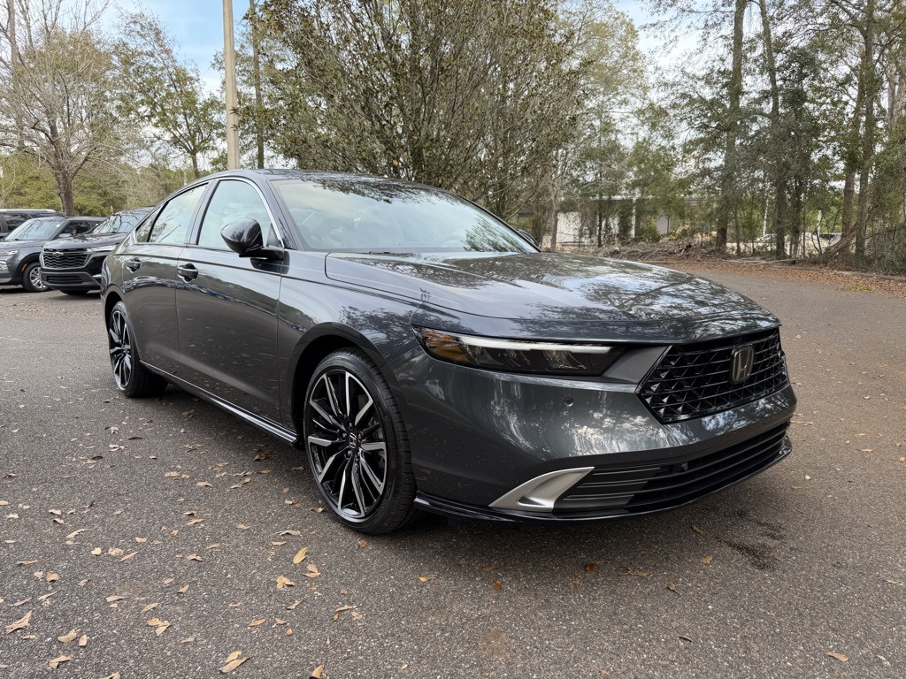 2025 Honda Accord Hybrid Touring's photo