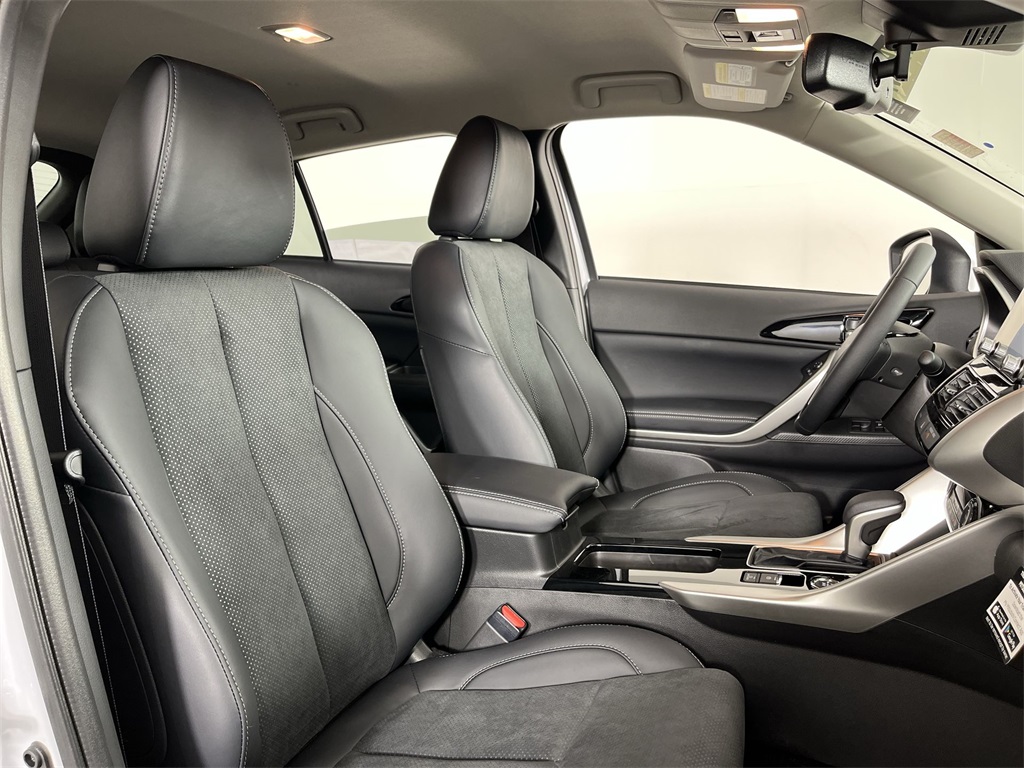 2025 Mitsubishi Eclipse Cross SE photo 22