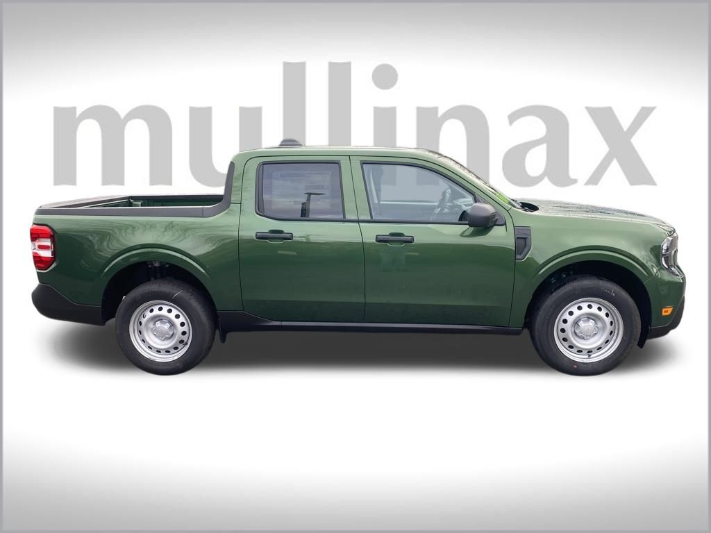 2025 Ford Maverick XL photo 2