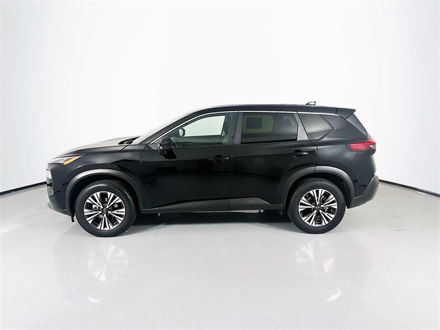 2023 Nissan Rogue SV photo 5