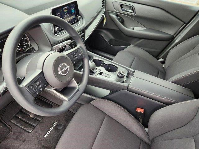 2025 Nissan Rogue S photo 7