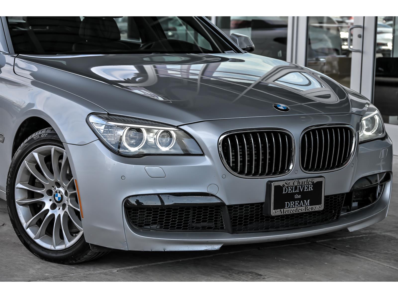 Used 2013 BMW 7 Series 750i with VIN WBAYF8C59DD141409 for sale in St. Charles, IL