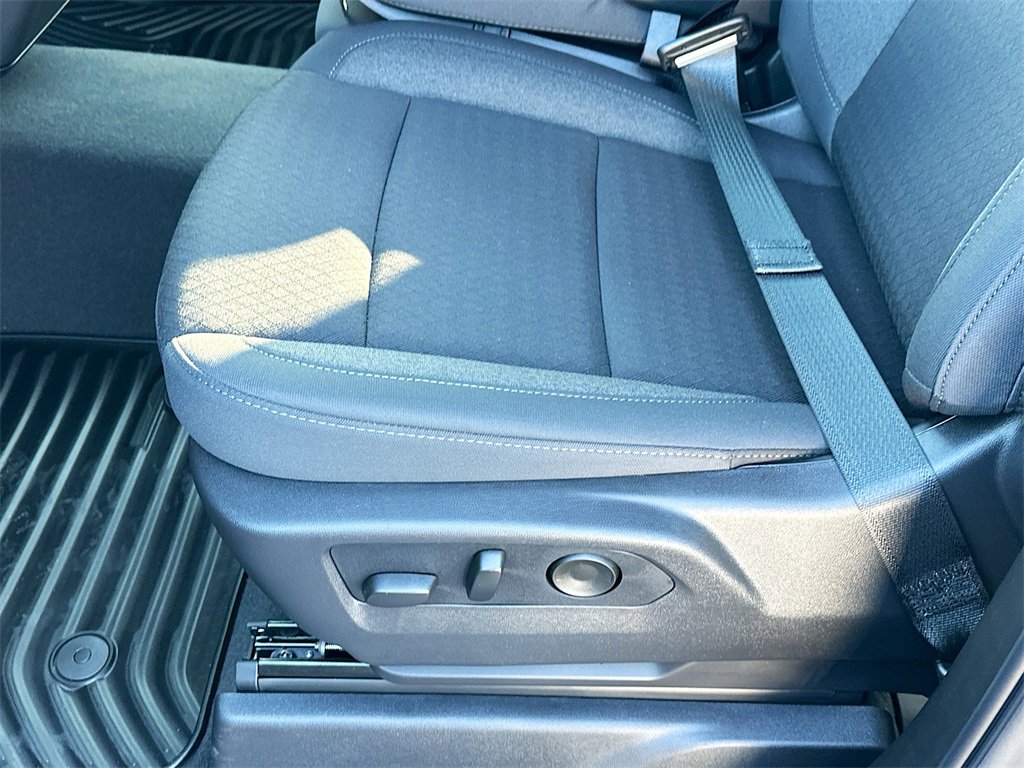 2026 Chevrolet Silverado 1500 Custom photo 13