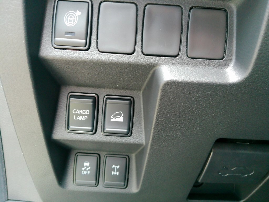 2025 Nissan Frontier Crew Cab PRO-4X photo 34