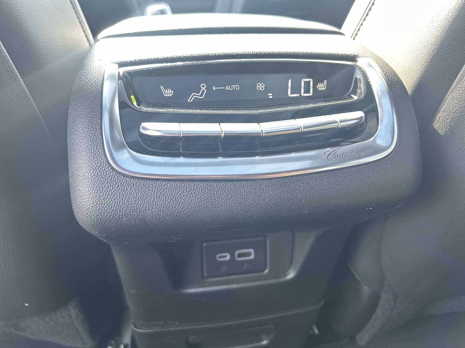2025 Cadillac XT6 Premium Luxury photo 22