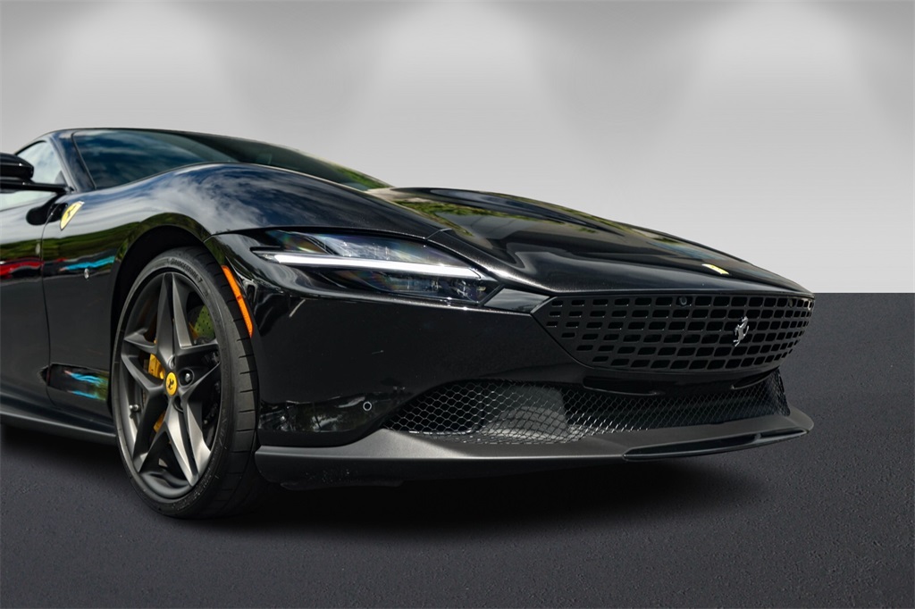 2023 Ferrari Roma Base photo 9