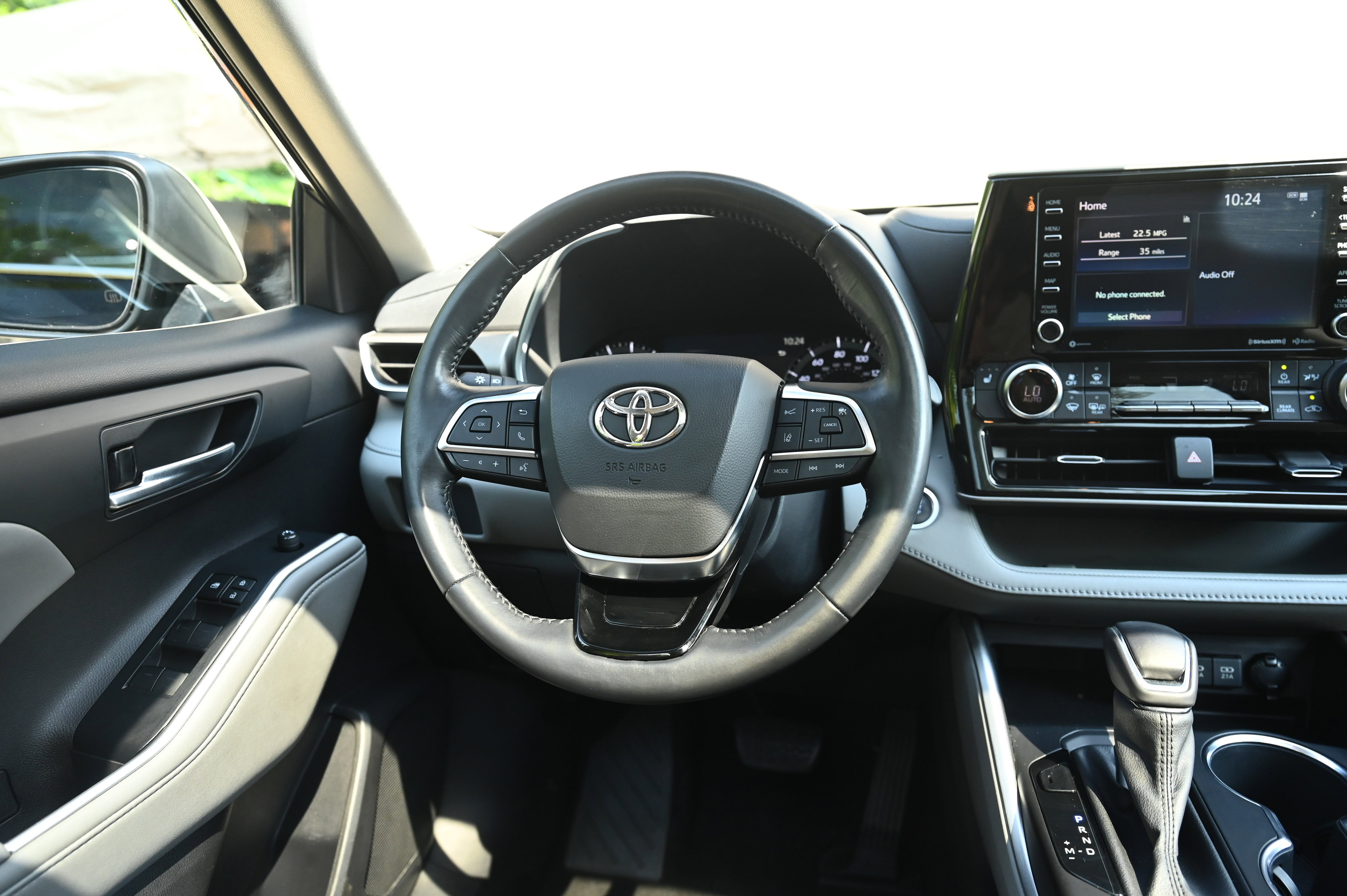 2021 Toyota Highlander XLE photo 38
