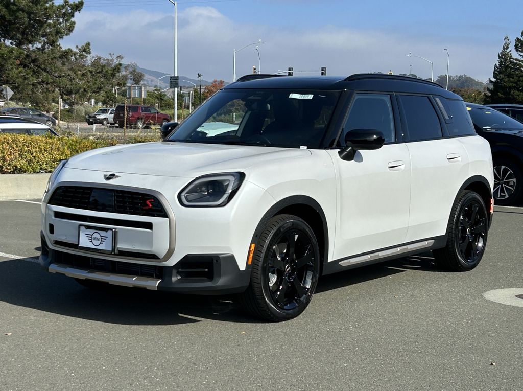 2026 MINI Countryman S's photo