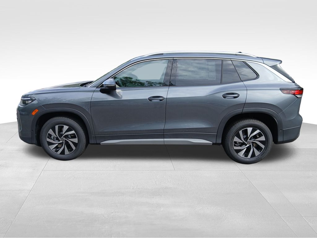 2025 Volkswagen Tiguan S photo 2