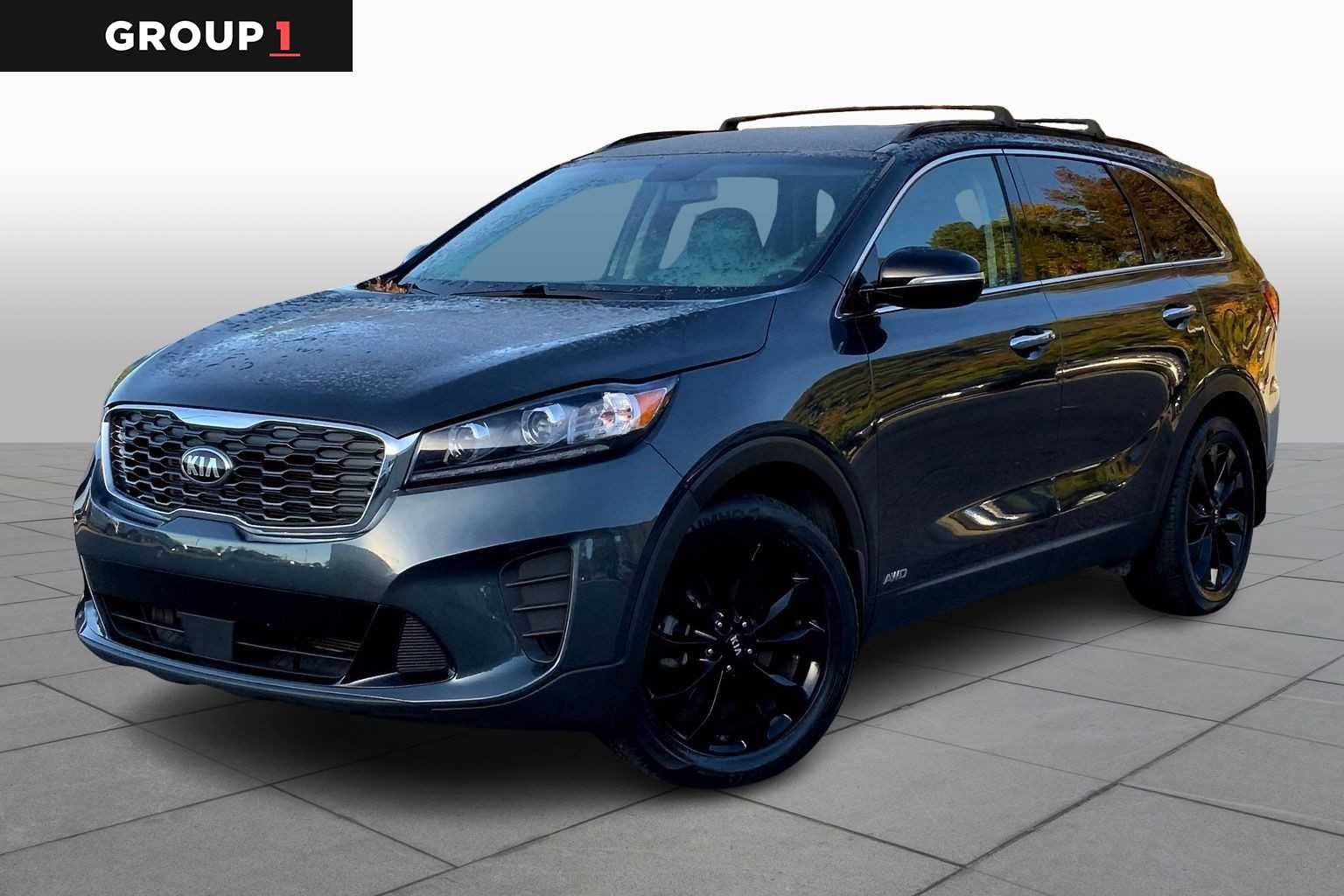 2020 Kia Sorento S's photo