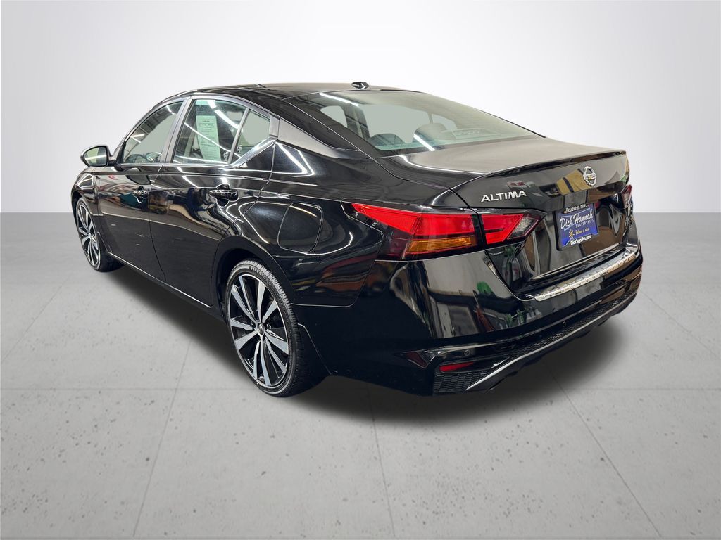2022 Nissan Altima 2.5 SR photo 4
