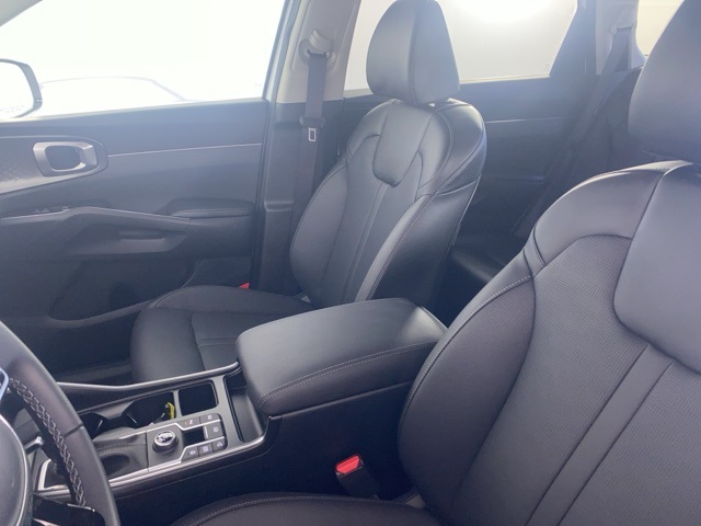 2025 Kia Sorento S photo 9