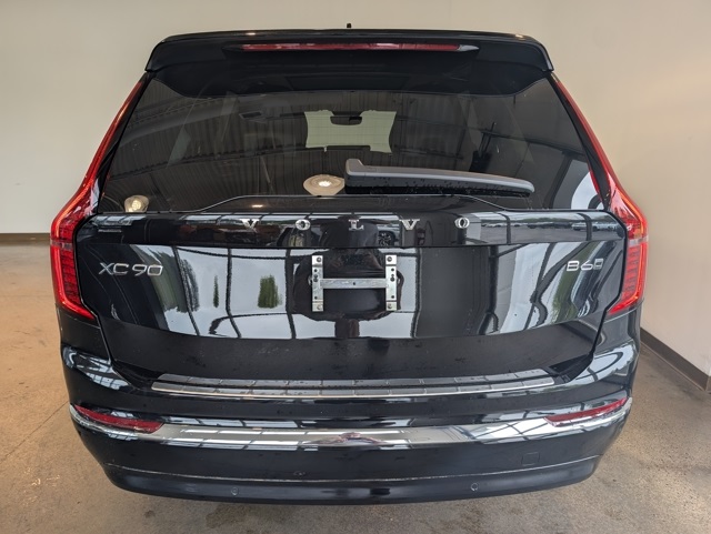 2026 Volvo XC90 Plus photo 4