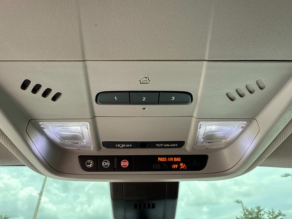 2021 Chevrolet Equinox LT photo 34