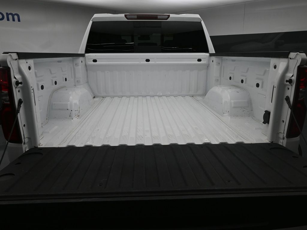 2023 Chevrolet Silverado 1500 LTZ photo 4