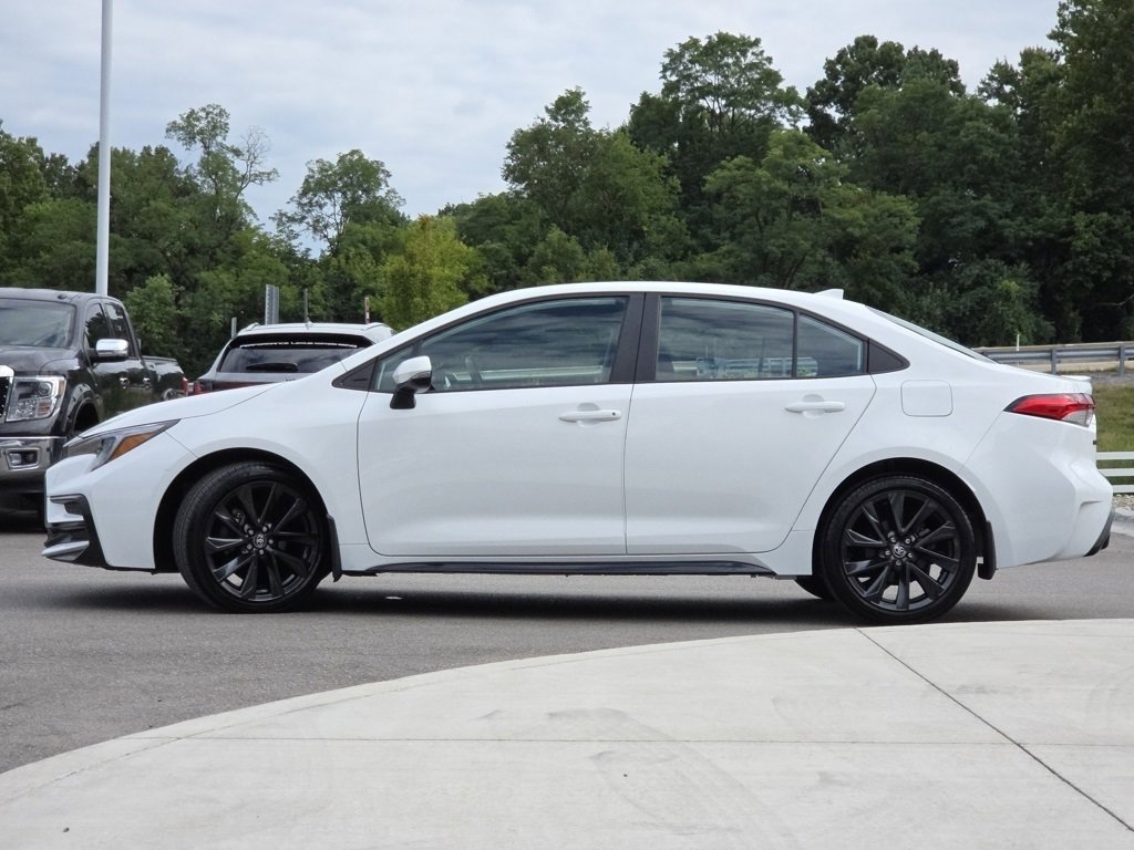 2023 Toyota Corolla SE photo 17