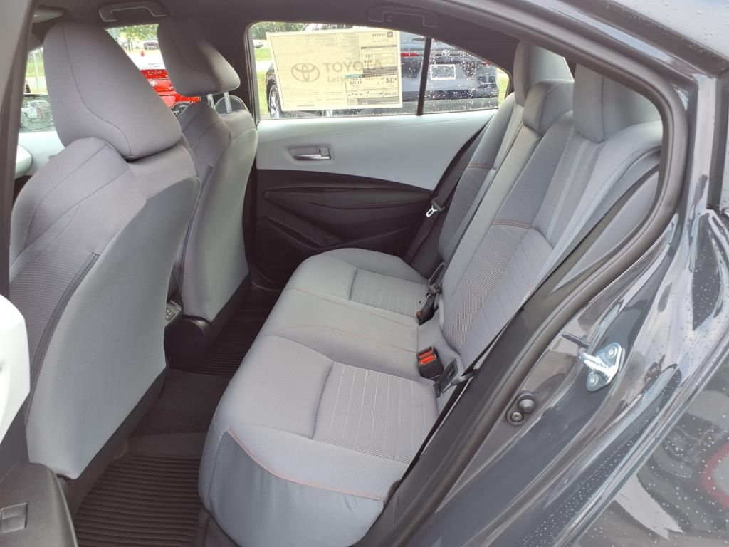 2025 Toyota Corolla SE photo 5