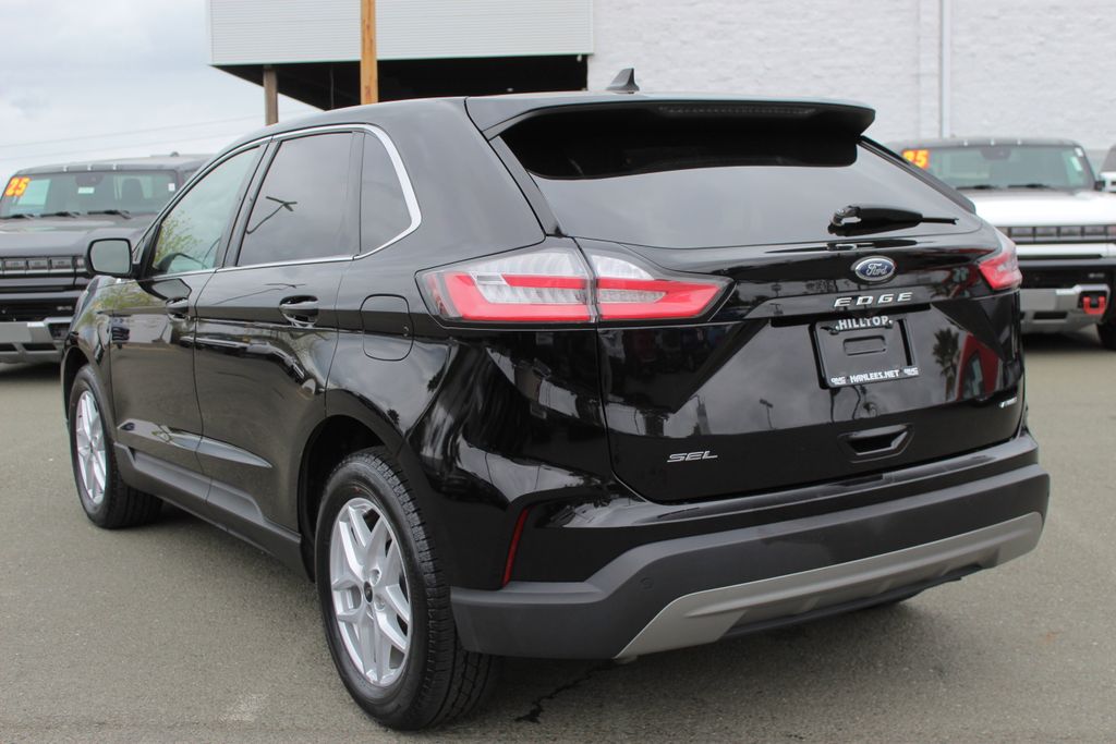 2024 Ford Edge SEL photo 8