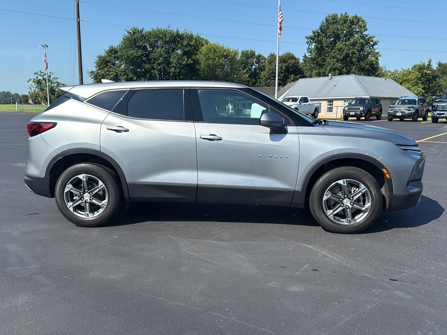2023 Chevrolet Blazer 2LT photo 4