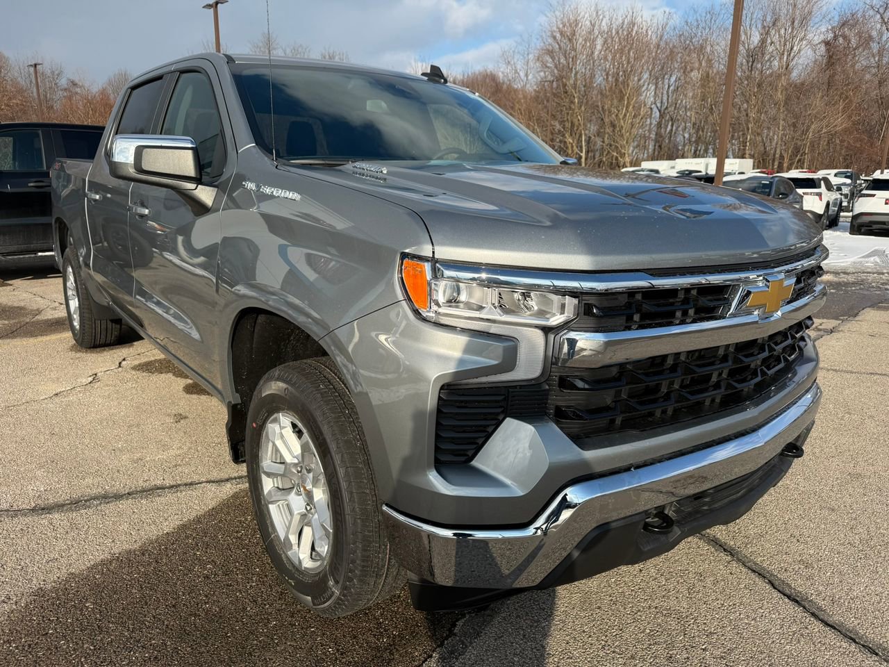 2025 Chevrolet Silverado 1500 LT photo 9