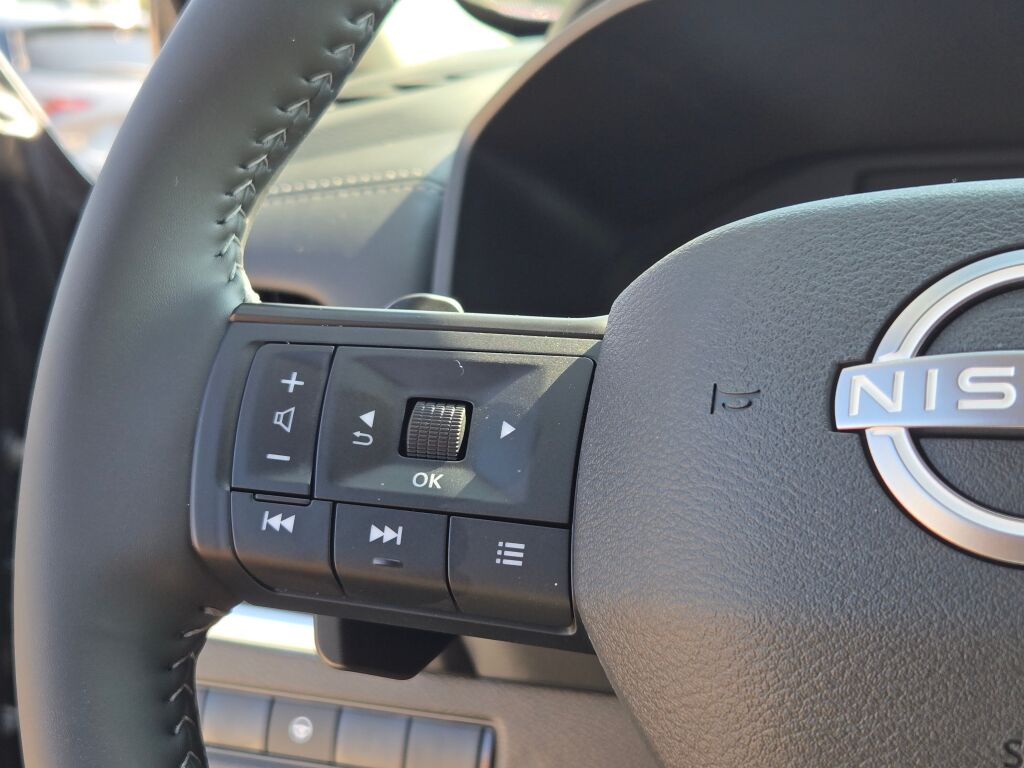 2026 Nissan Rogue SV photo 23