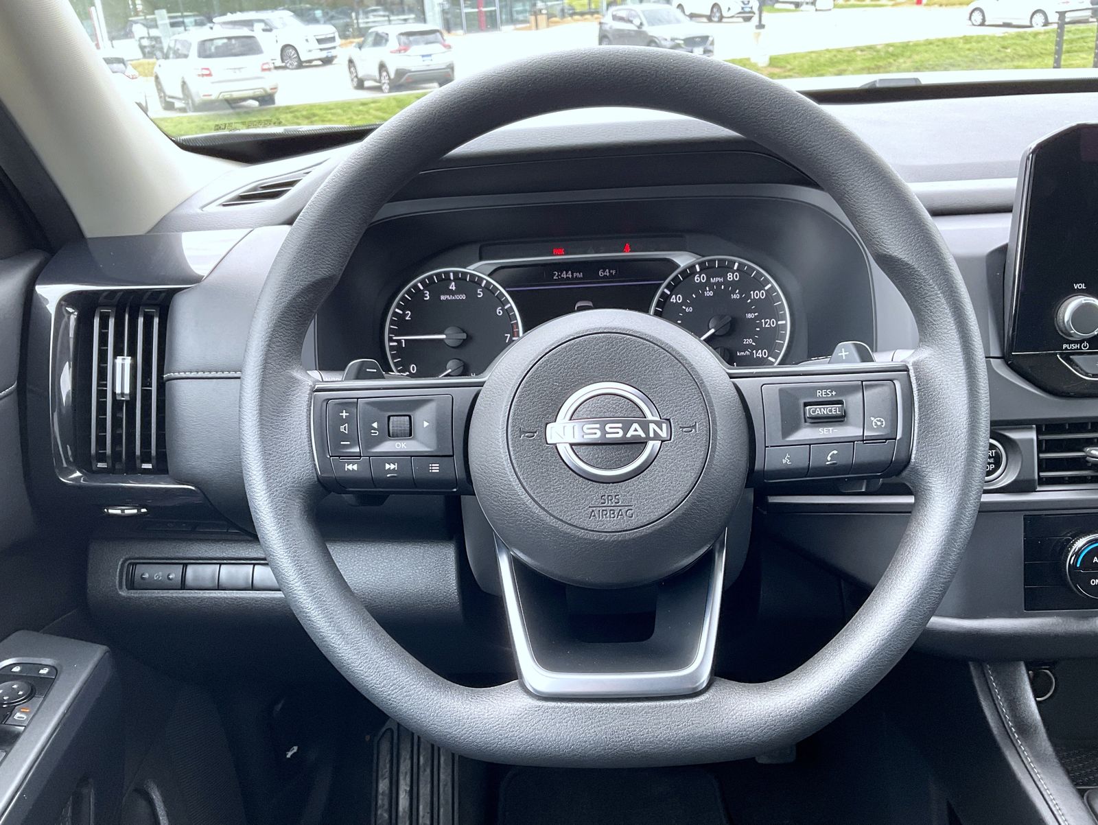 2023 Nissan Pathfinder S photo 11