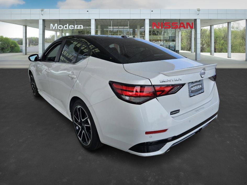 2025 Nissan Sentra SR photo 5