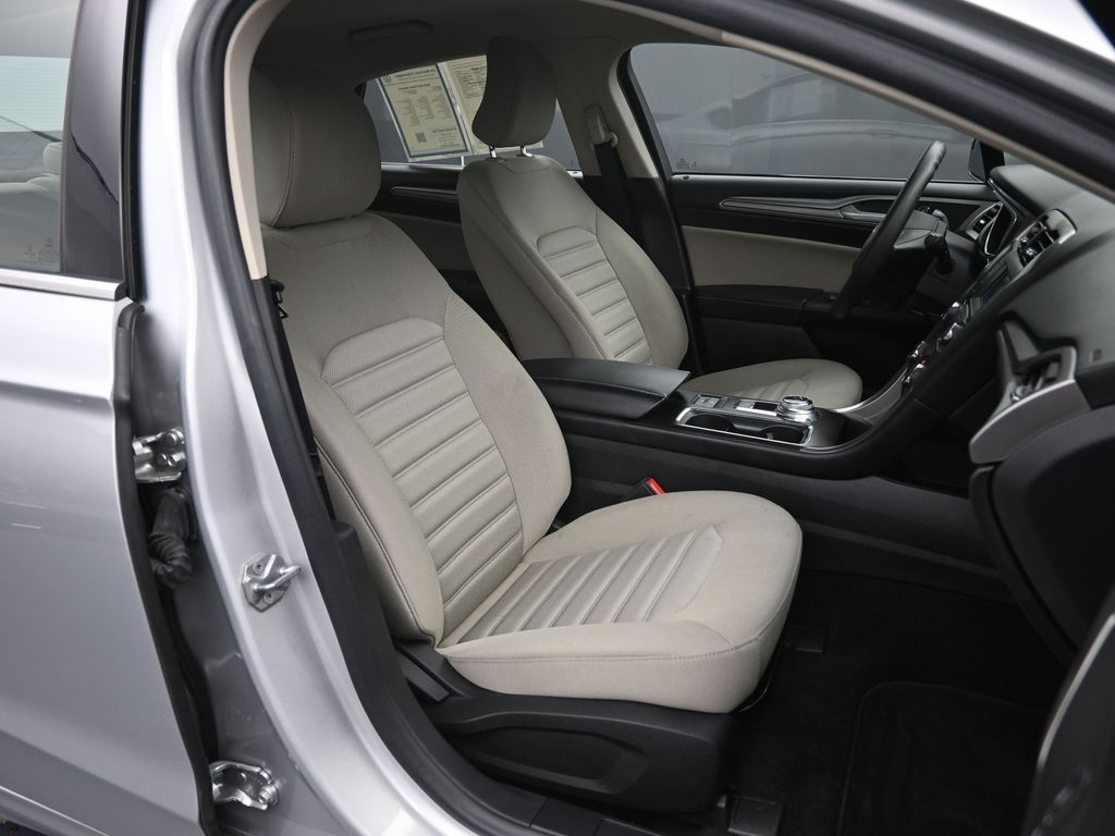 2018 Ford Fusion Hybrid S photo 44