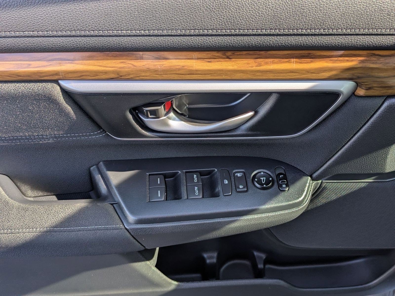 2018 Honda CR-V EX photo 2