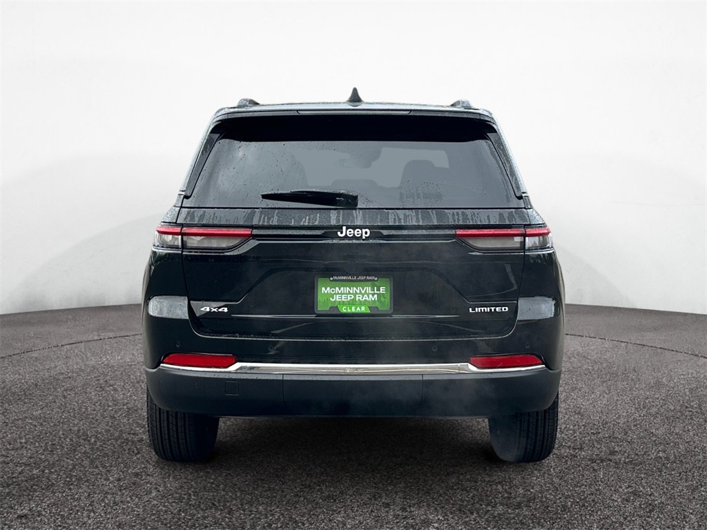 2025 Jeep Grand Cherokee Limited photo 4
