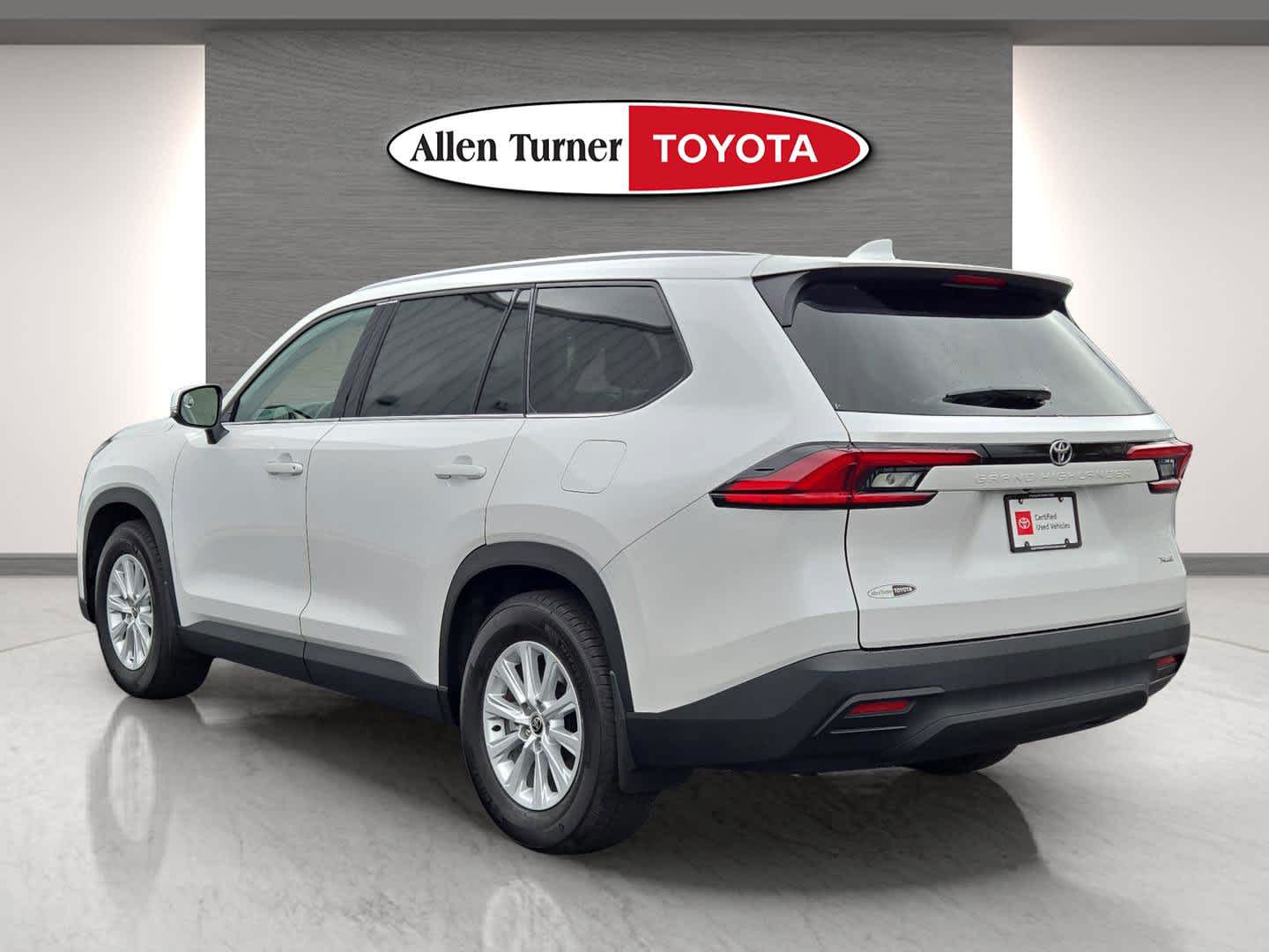 2025 Toyota Grand Highlander XLE photo 8