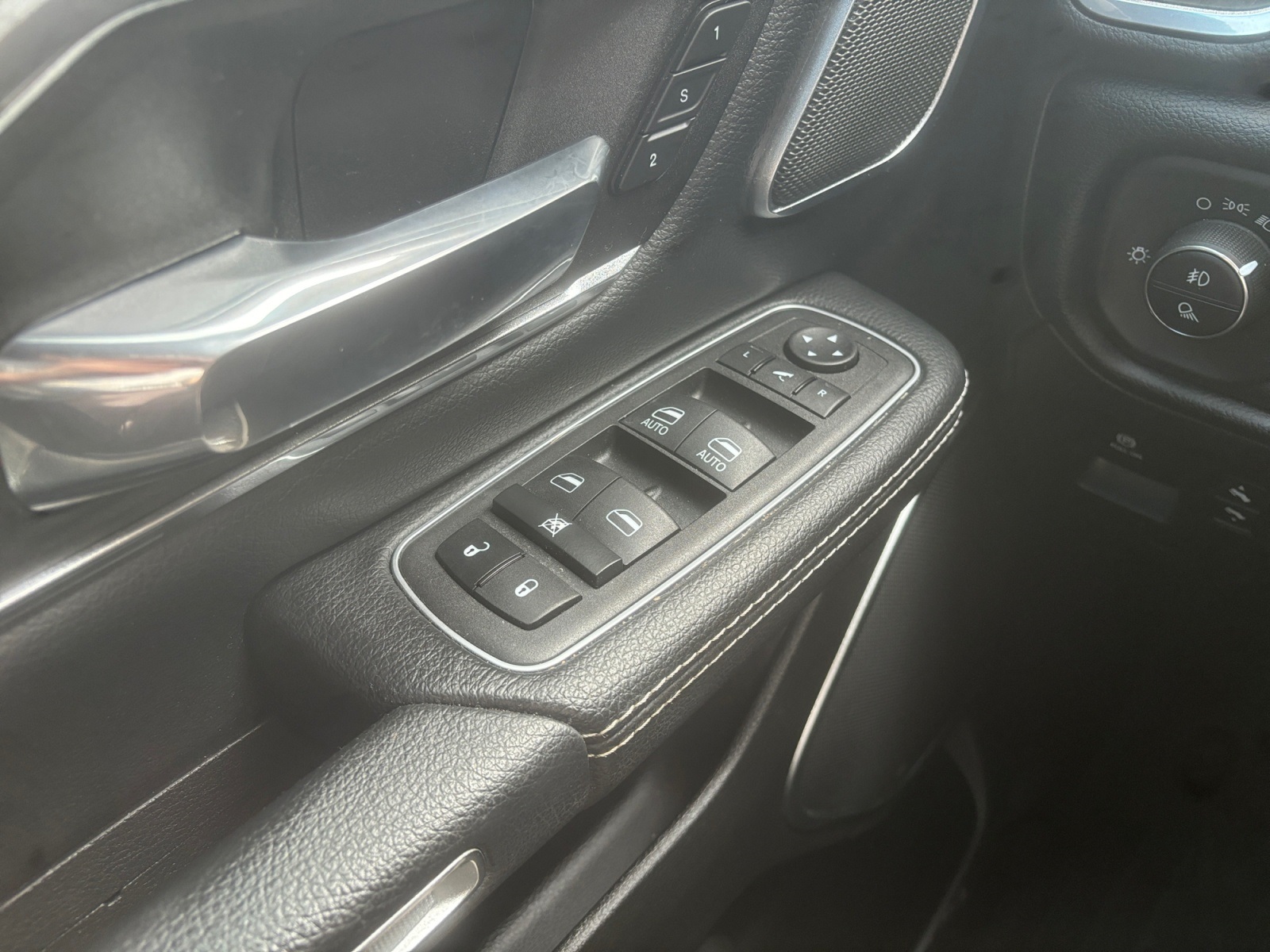 2022 Ram 1500 Laramie photo 16