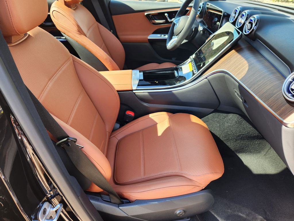 2026 Mercedes Benz GLC 300 4MATIC photo 13